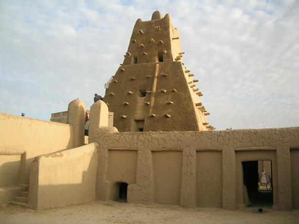 Expertos y políticos de Mali, Francia y la UNESCO adoptan un plan de acción para el patrimonio cultural y los manuscritos de Mali