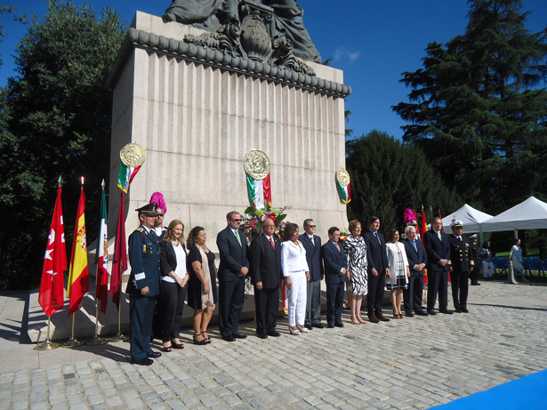 México celebra en Madrid la Ceremonia Cívica en el Monumento a Miguel Hidalgo