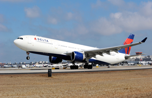 Delta es nombrada “La Mejor Aerolínea” por los lectores de Business Travel News por cuarto año consecutivo