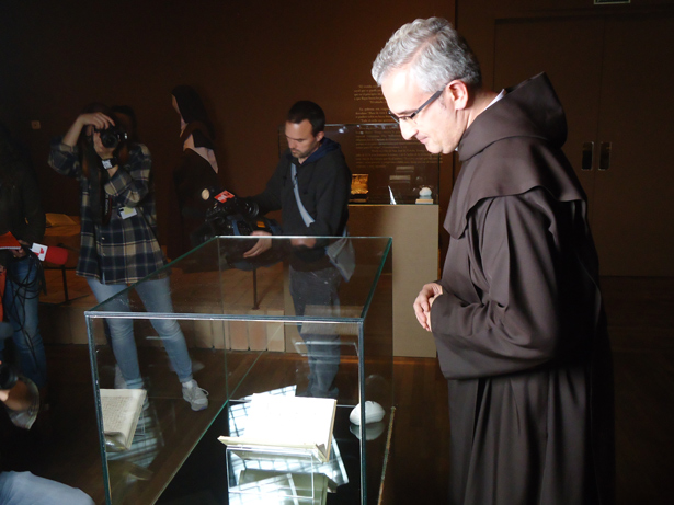 El manuscrito autógrafo Camino de perfección ya puede verse en la exposición Teresa de Jesús en la BNE