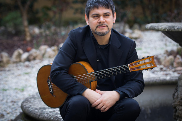 El Instituto Italiano de Cultura presenta a Luigi Attademo, uno de los guitarristas más trascendentes de los últimos años