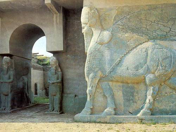 La Directora General de la UNESCO condena las destrucciones del sitio de Nimrud