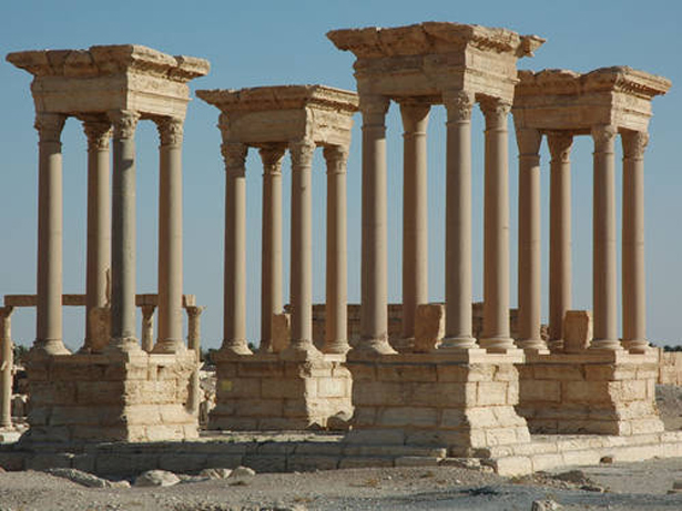 La Directora General de la UNESCO y el Presidente Putin hablan sobre la protección del patrimonio cultural de Palmira