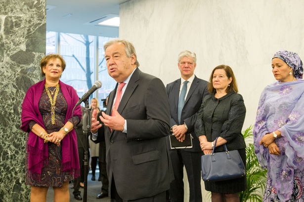 El nuevo Secretario General de la ONU Antonio Guterres toma posesión de su cargo