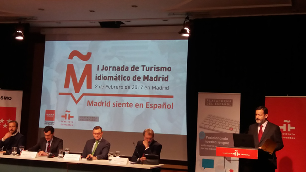 Rafael Rodriguez-Ponga, presentando la I Jornada de Turismo Idiomático de Madrid. Foto: © patrimonioactual.com