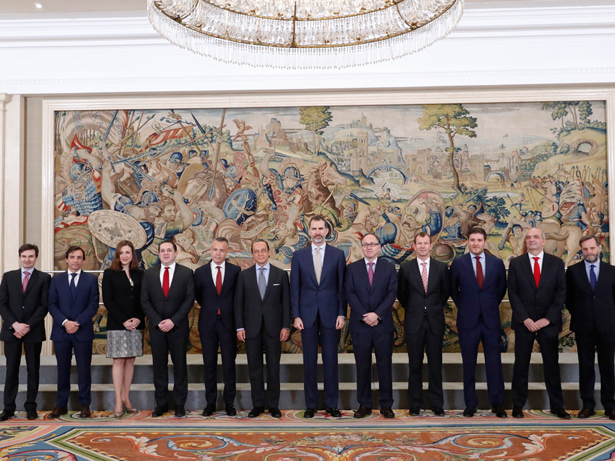 Felipe VI recibe a los presidentes de Iberia e IAG y al Comité de Direccion de Iberia