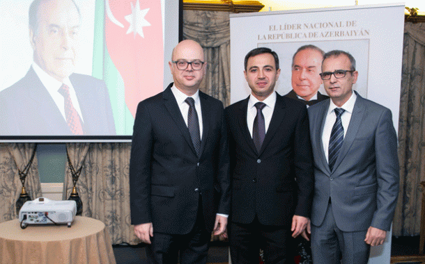 En Madrid se celebró el Acto en Conmemoración del Lider Nacional de Azerbaiyán Heydar Aliyev