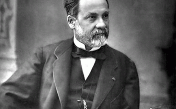 Louis Pasteur químico y físico padre de la microbiología