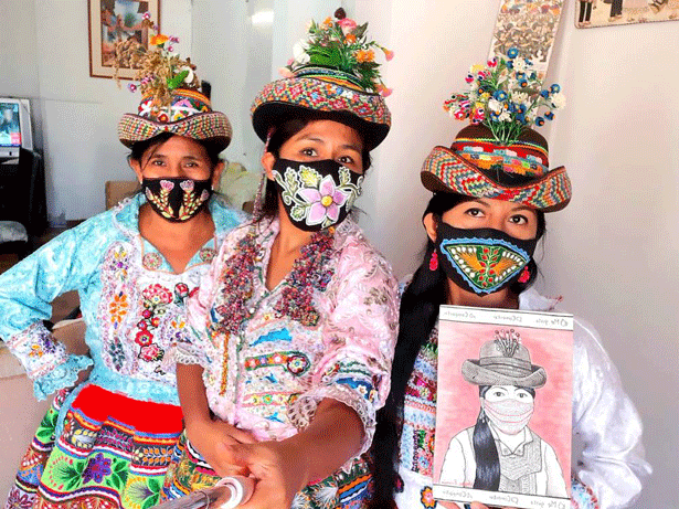 UNESCO. Foto: Mascarillas con arte sarhuino. © Venuca Evanan, Violeta Quispe y Gaudencia Yupari