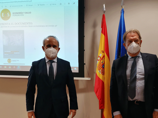 Fotografía de izquierda a derecha: Ricardo Mairal Usón, Rector de la UNED y Alberto Giménez Artés, presidente de la Fundación Economía y Salud