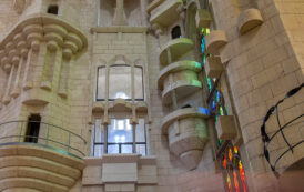 El acero se hace arte: Jansen se adapta al legado de Gaudí en la Sagrada Familia